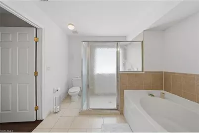 2117 NE 40th St, Cape Coral, FL 33909 - Photo 17