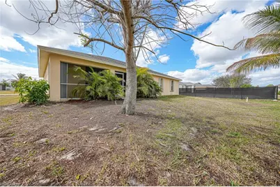 2117 NE 40th St, Cape Coral, FL 33909 - Photo 29