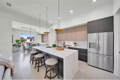 332 SW 26th Ave, Cape Coral, FL 33991 - Photo 5