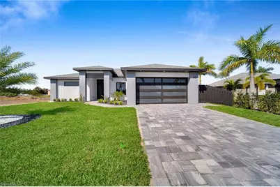 332 SW 26th Ave, Cape Coral, FL 33991 - Photo 3