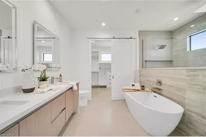 332 SW 26th Ave, Cape Coral, FL 33991 - Photo 13