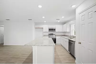 731 Anaconda Ave S, Lehigh Acres, FL 33974 - Photo 15