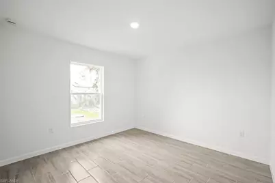 726 Camilla St E, Lehigh Acres, FL 33974 - Photo 25