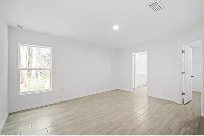 726 Camilla St E, Lehigh Acres, FL 33974 - Photo 17
