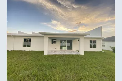 23 NE 16th Pl, Cape Coral, FL 33909 - Photo 11
