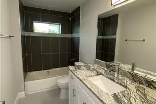 23 NE 16th Pl, Cape Coral, FL 33909 - Photo 9