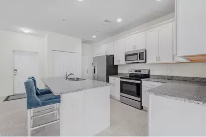 6040 Kumquat Cir, Labelle, FL 33935 - Photo 7