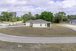 6040 Kumquat Cir, Labelle, FL 33935 - Photo 31