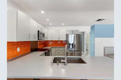 3517 Stuart Ct, Fort Myers, FL 33901 - Photo 7