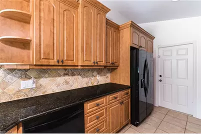 9841 Las Casas Dr, Fort Myers, FL 33919 - Photo 15