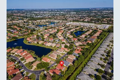 9841 Las Casas Dr, Fort Myers, FL 33919 - Photo 35