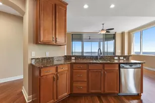 2104 W First St, Fort Myers, FL 33901 - Photo 11