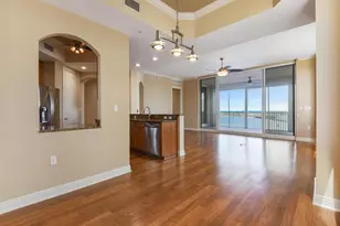 2104 W First St, Fort Myers, FL 33901 - Photo 13