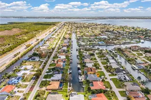 2027 SE 25th Terrace, Cape Coral, FL 33904 - Photo 35