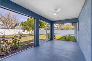 423 SE 23rd St, Cape Coral, FL 33990 - Photo 9