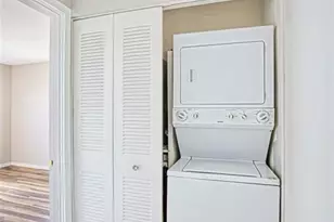 42 Temple Ct, Lehigh Acres, FL 33936 - Photo 17