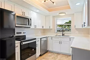 834 SE 46th St, Cape Coral, FL 33904 - Photo 3