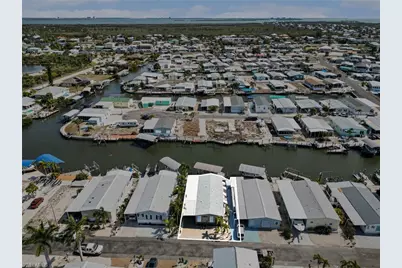 3094 Harpoon Ln, Saint James City, FL 33956 - Photo 35