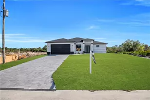 697 Whitmore Loop, Lehigh Acres, FL 33972 - Photo 3