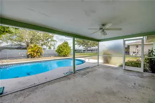 703 SE 33rd St, Cape Coral, FL 33904 - Photo 37