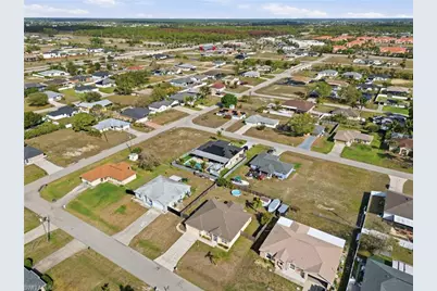 1725 NE 21st St, Cape Coral, FL 33909 - Photo 27