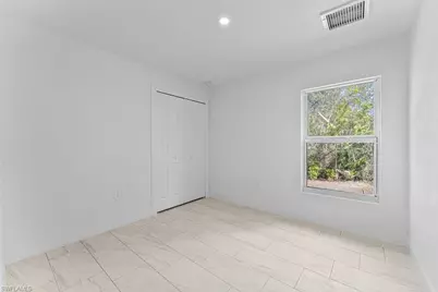 2512 42nd St SW, Lehigh Acres, FL 33976 - Photo 17