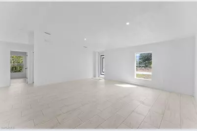 2512 42nd St SW, Lehigh Acres, FL 33976 - Photo 7