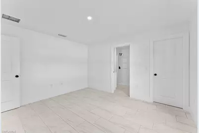 2512 42nd St SW, Lehigh Acres, FL 33976 - Photo 9