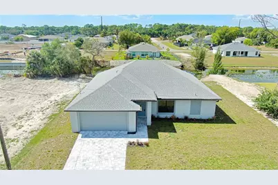 3594 NE 9th Pl, Cape Coral, FL 33909 - Photo 25