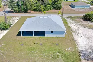 3594 NE 9th Pl, Cape Coral, FL 33909 - Photo 27