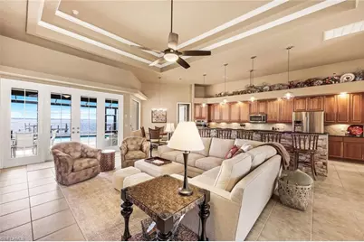 1028 Dolphin Dr, Cape Coral, FL 33904 - Photo 5