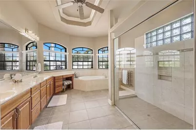 1028 Dolphin Dr, Cape Coral, FL 33904 - Photo 17