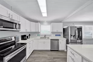 16890 Banyon Dr, Fort Myers, FL 33908 - Photo 7