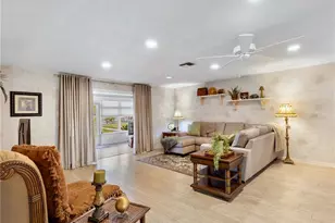 5560 Trellis Ln, Fort Myers, FL 33919 - Photo 5