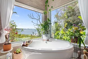 911 Aqua Ln, Fort Myers, FL 33919 - Photo 21