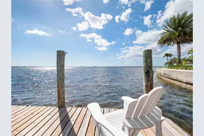 911 Aqua Ln, Fort Myers, FL 33919 - Photo 45