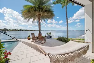 911 Aqua Ln, Fort Myers, FL 33919 - Photo 41