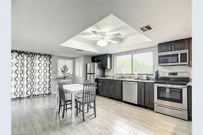 4928/5000 SW 16th Pl, Cape Coral, FL 33914 - Photo 9