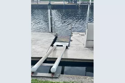 5529 Sir Walter Way, North Fort Myers, FL 33917 - Photo 15