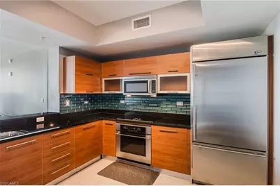 3000 Oasis Grand Blvd #2405, Fort Myers, FL 33916 - Photo 7