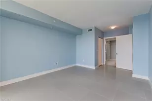 3000 Oasis Grand Blvd, Fort Myers, FL 33916 - Photo 11