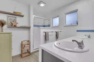 1537 Covington Cir E, Fort Myers, FL 33919 - Photo 15