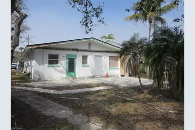 123 Falkirk St, Fort Myers Beach, FL 33931 - Photo 3