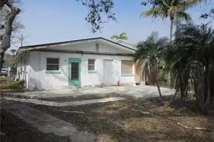 123 Falkirk St, Fort Myers Beach, FL 33931 - Photo 3