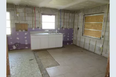 123 Falkirk St, Fort Myers Beach, FL 33931 - Photo 7