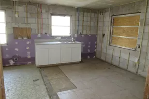 123 Falkirk St, Fort Myers Beach, FL 33931 - Photo 7