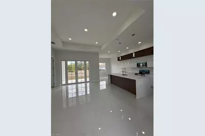 3701 36th St SW, Lehigh Acres, FL 33976 - Photo 9