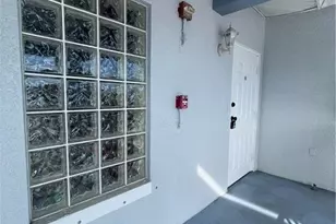 8555 Bernwood Cove Loop, Fort Myers, FL 33966 - Photo 7