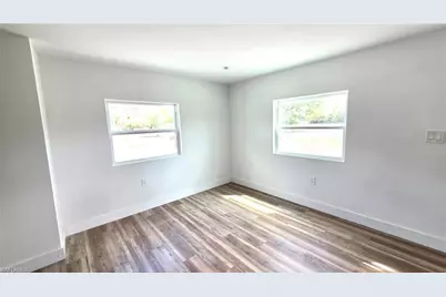 8180 Suncoast Dr, North Fort Myers, FL 33917 - Photo 7