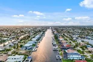 1950 SE 36th St, Cape Coral, FL 33904 - Photo 7